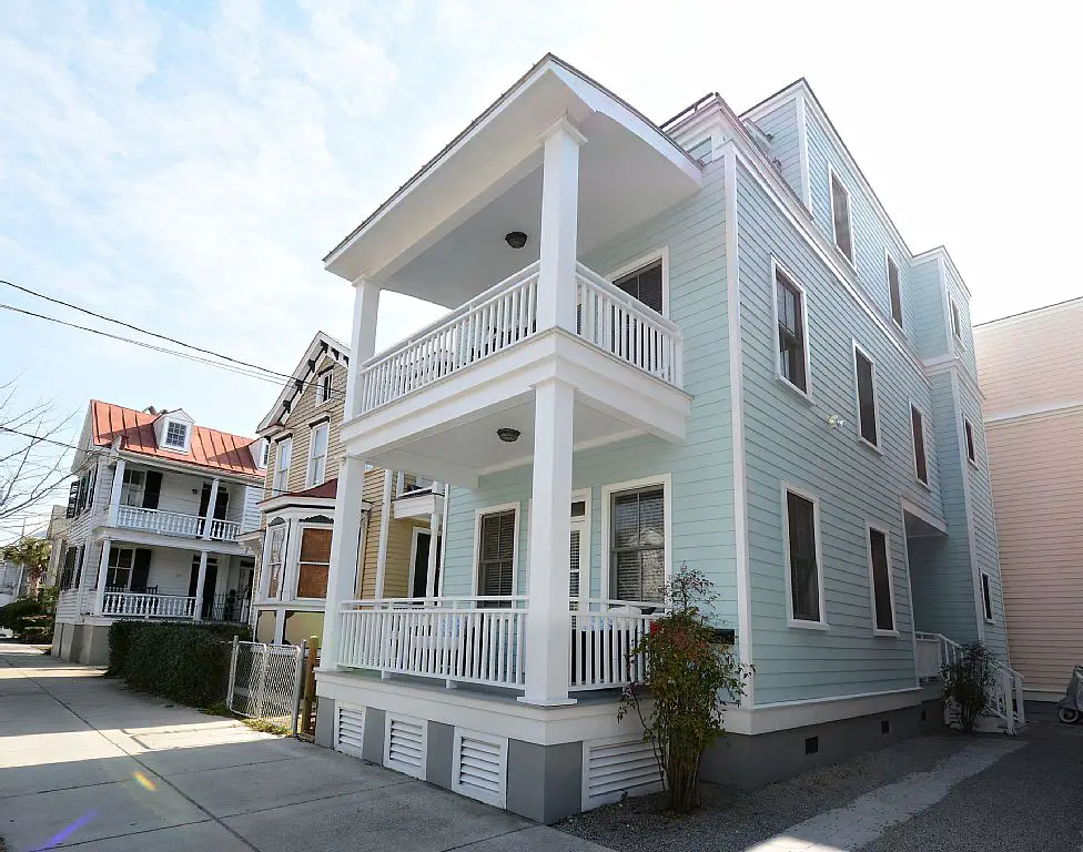single-story-fun-place-charleston-sc